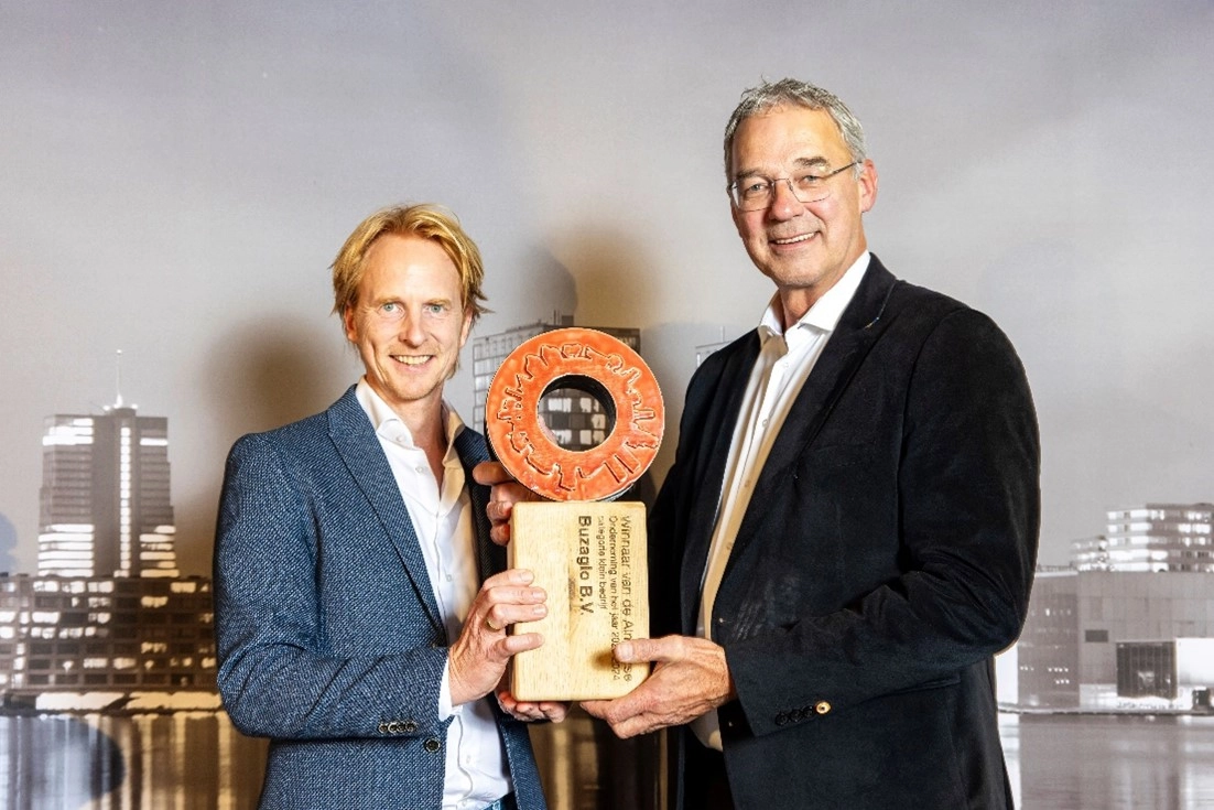 Almere bekroont Buzaglo tot Onderneming van het Jaar